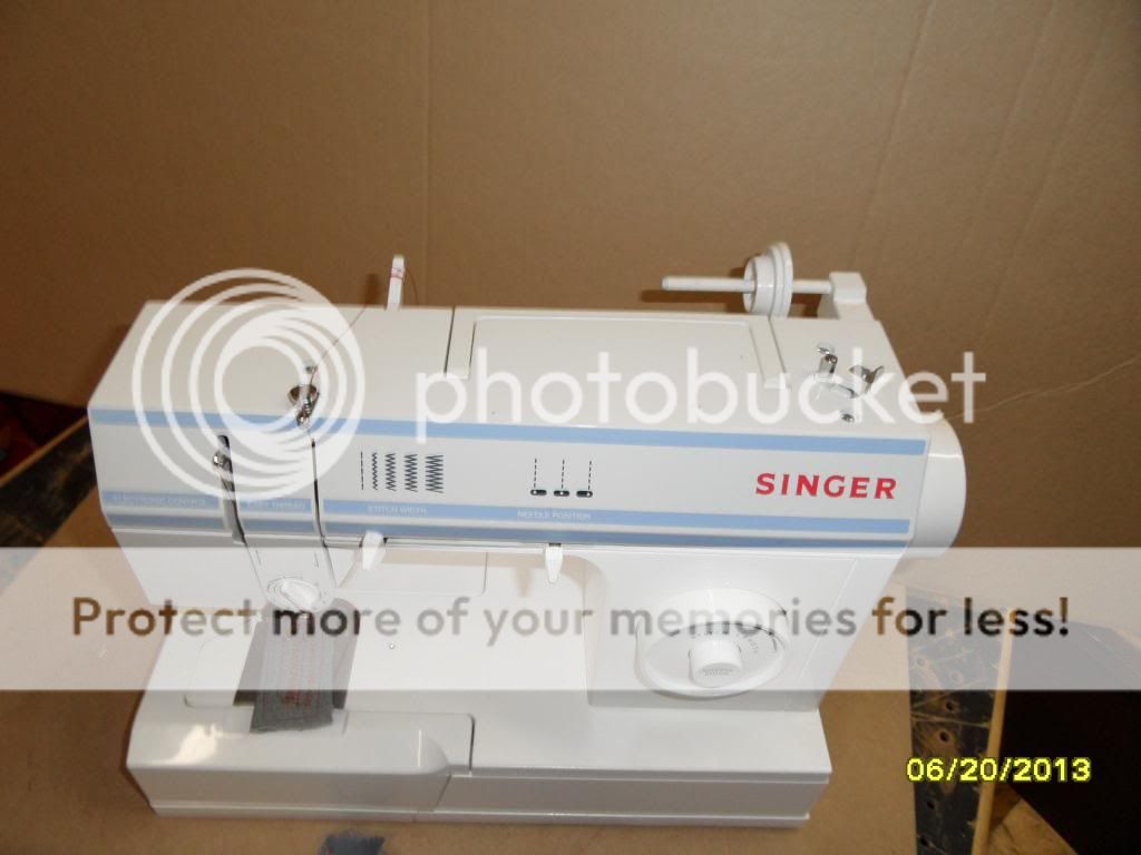 SINGER 57815C HEAVY DUTY UPHOLSTERY LEATHER SEWING MACHINE FREE ARM eBay