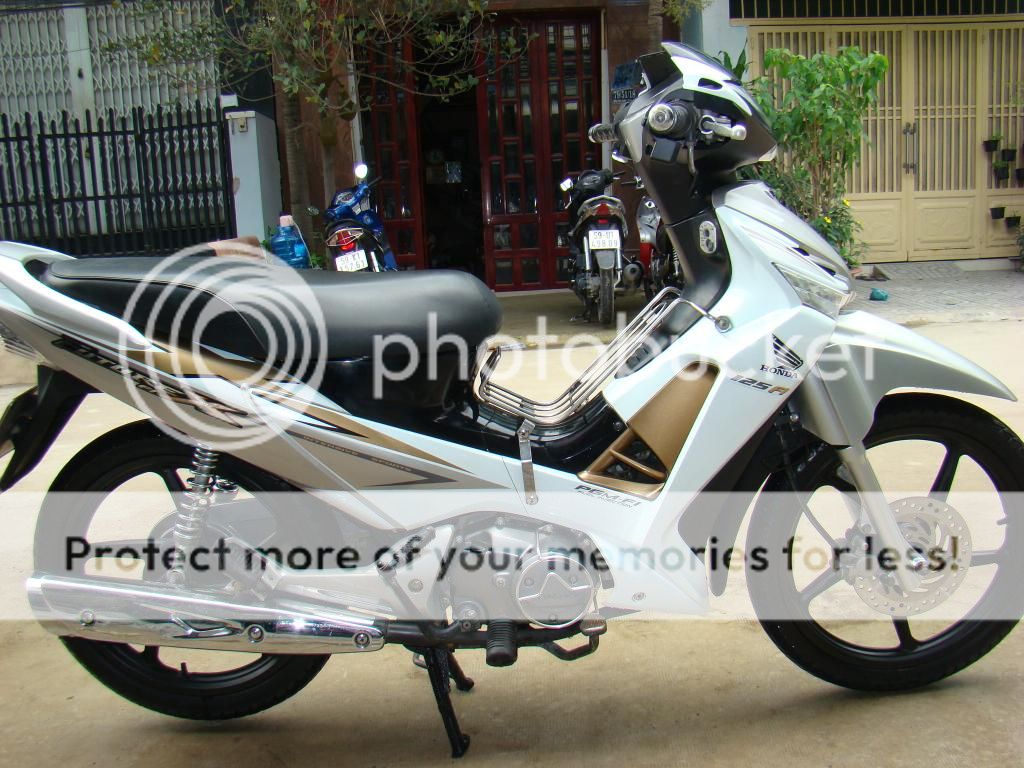 Cần Bán Honda Future X Fi Trắng-Xám-Bạc 7/2010 Bánh Mâm Đồng Hồ Điện Tử